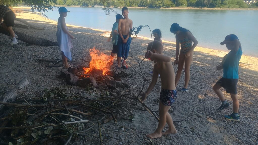 Nechýbala tradičná opekačka.